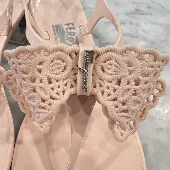Salvatore Ferragamo Pale Pink Perala Jelly Buckle Lace Bow Sandals Heels Size 7 - Picture 5 of 12